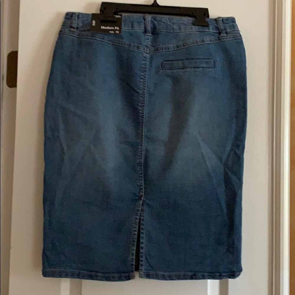 Denim skirt - Picture 2 of 4